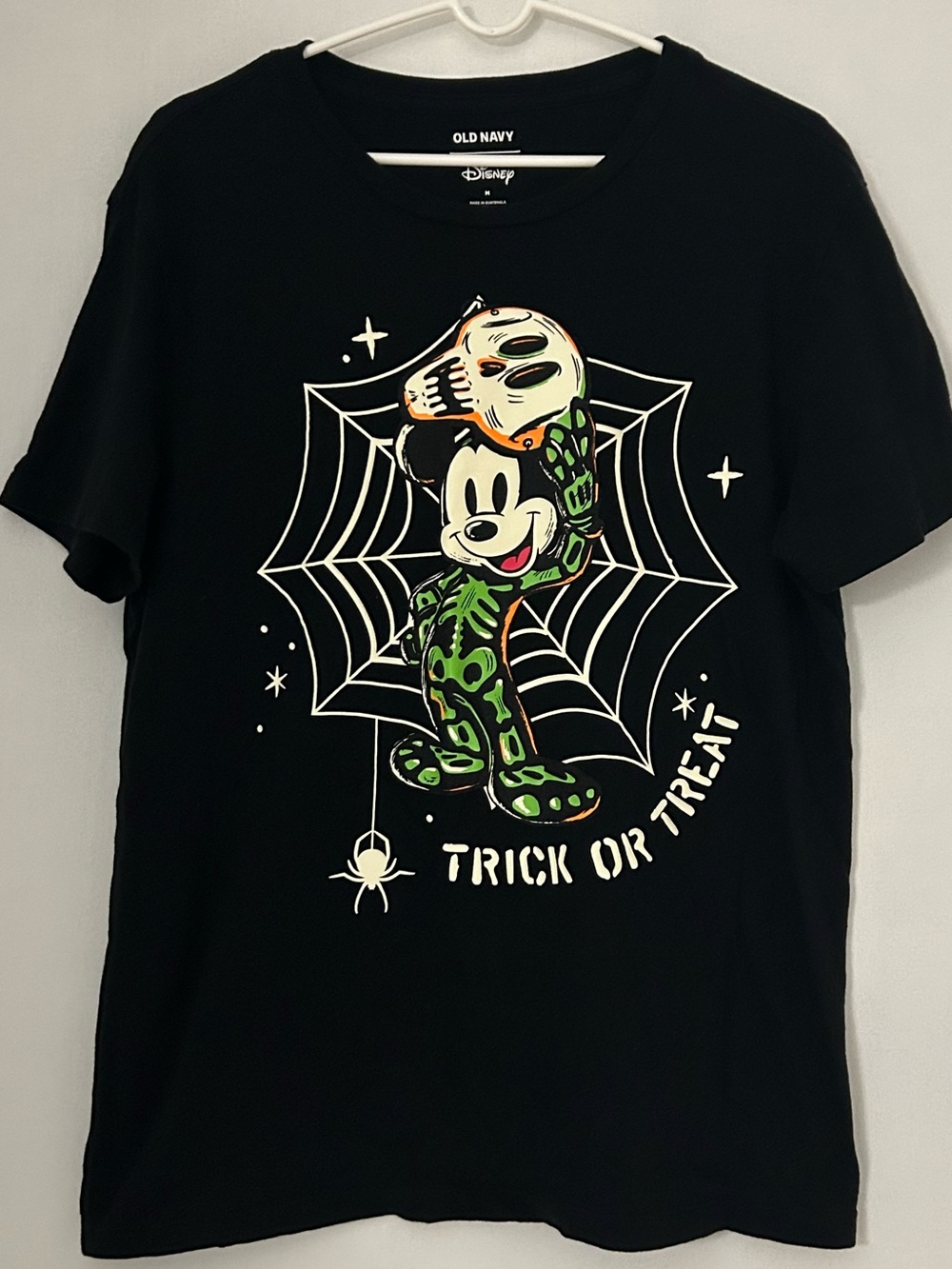 Old Navy x Disney Men’s Medium Halloween T-shirt